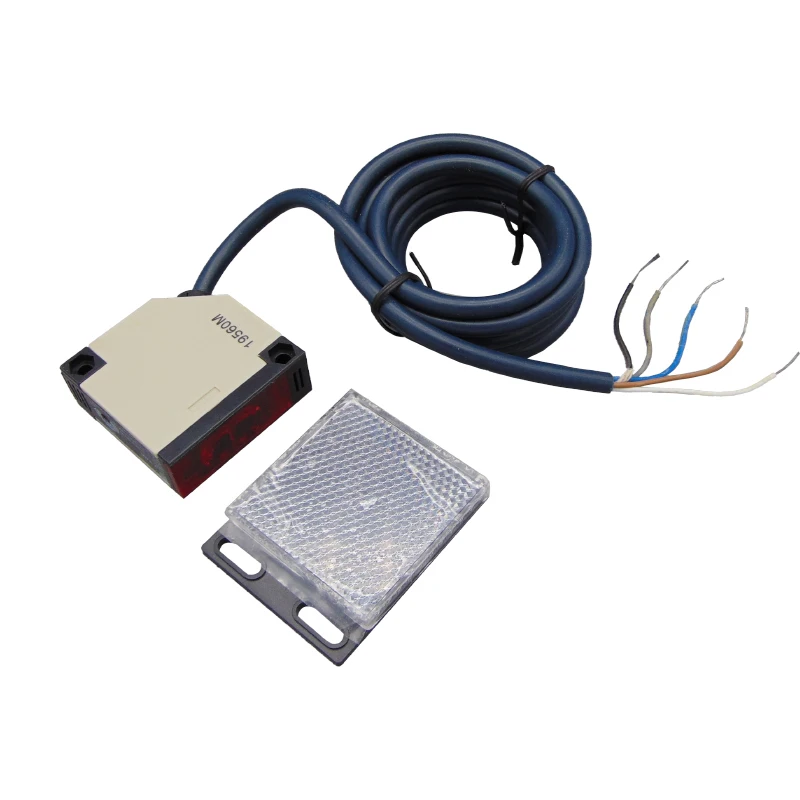 E3JK-R4M1 AC90 to 250V 4 meters with baffle with relay output AC220V