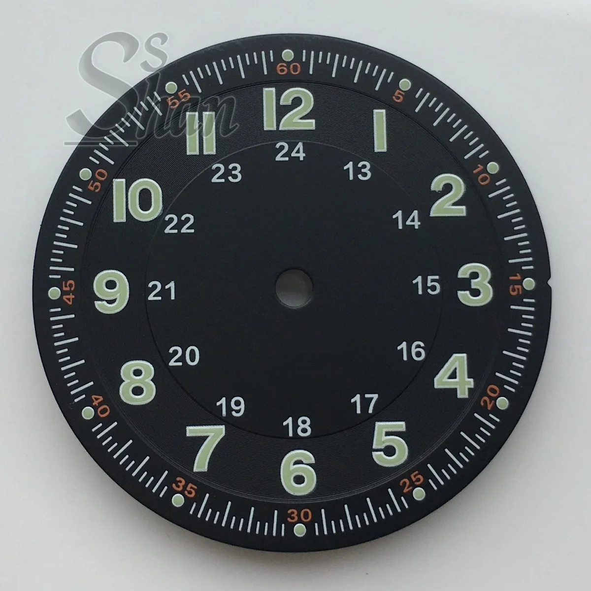 29mm Classic Aviator Style Watch Dial Is Set With Arabic Numerals Suitable For NH35 And NH36 ETA2824 PT5000 Automatic Movement