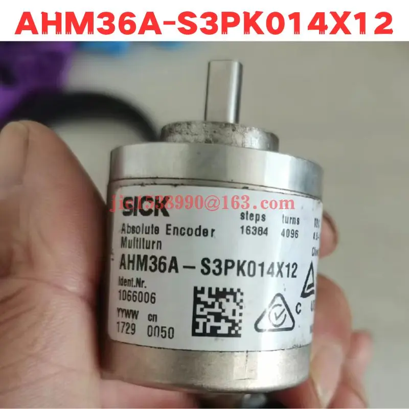 중고 인코더 AHM36A-S3PK014X12, AHM36A, S3PK014X12, 정상 기능 테스트 완료