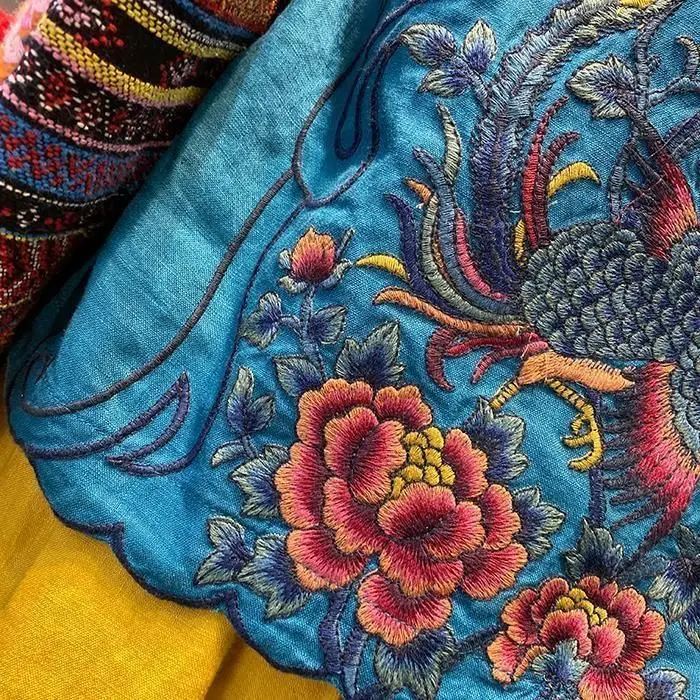 Cotton and Linen New National Style Blouse Female Summer Chinese Style Short Sleeve Buttons Floral Embroidered Shirt