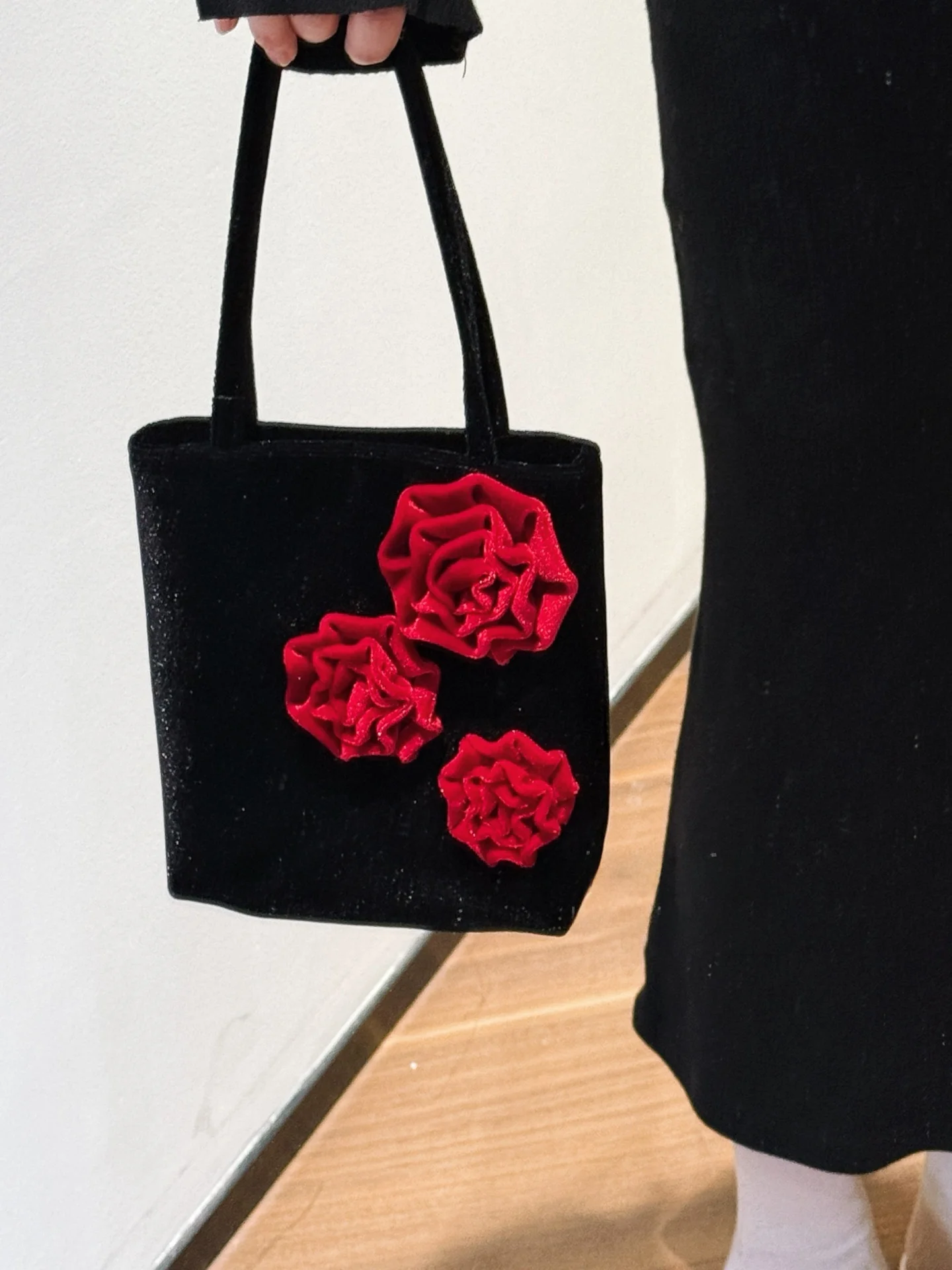 Xuanying black rose imported real velvet