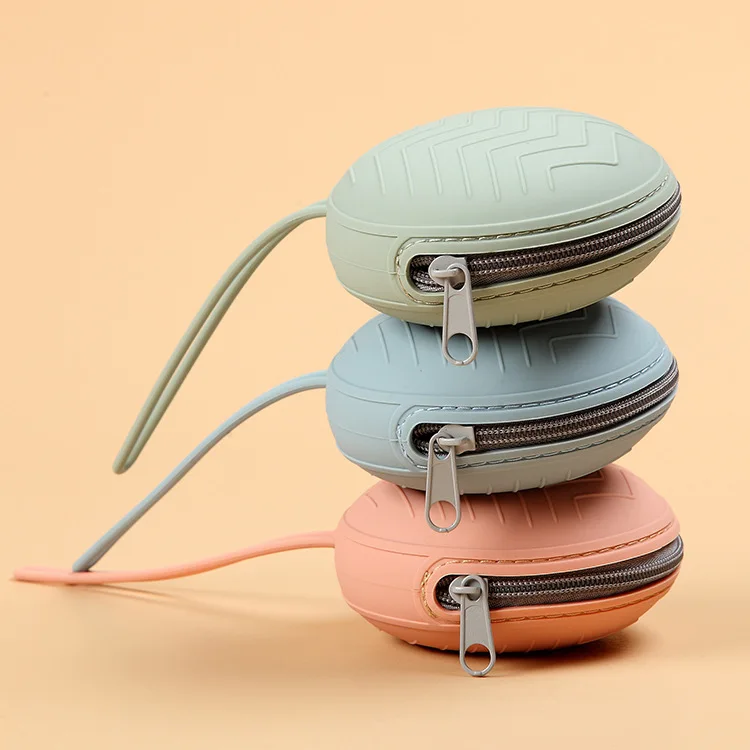 

Hot selling INS minimalist style portable and durable multi-functional cartoon children's silicone change storage bag