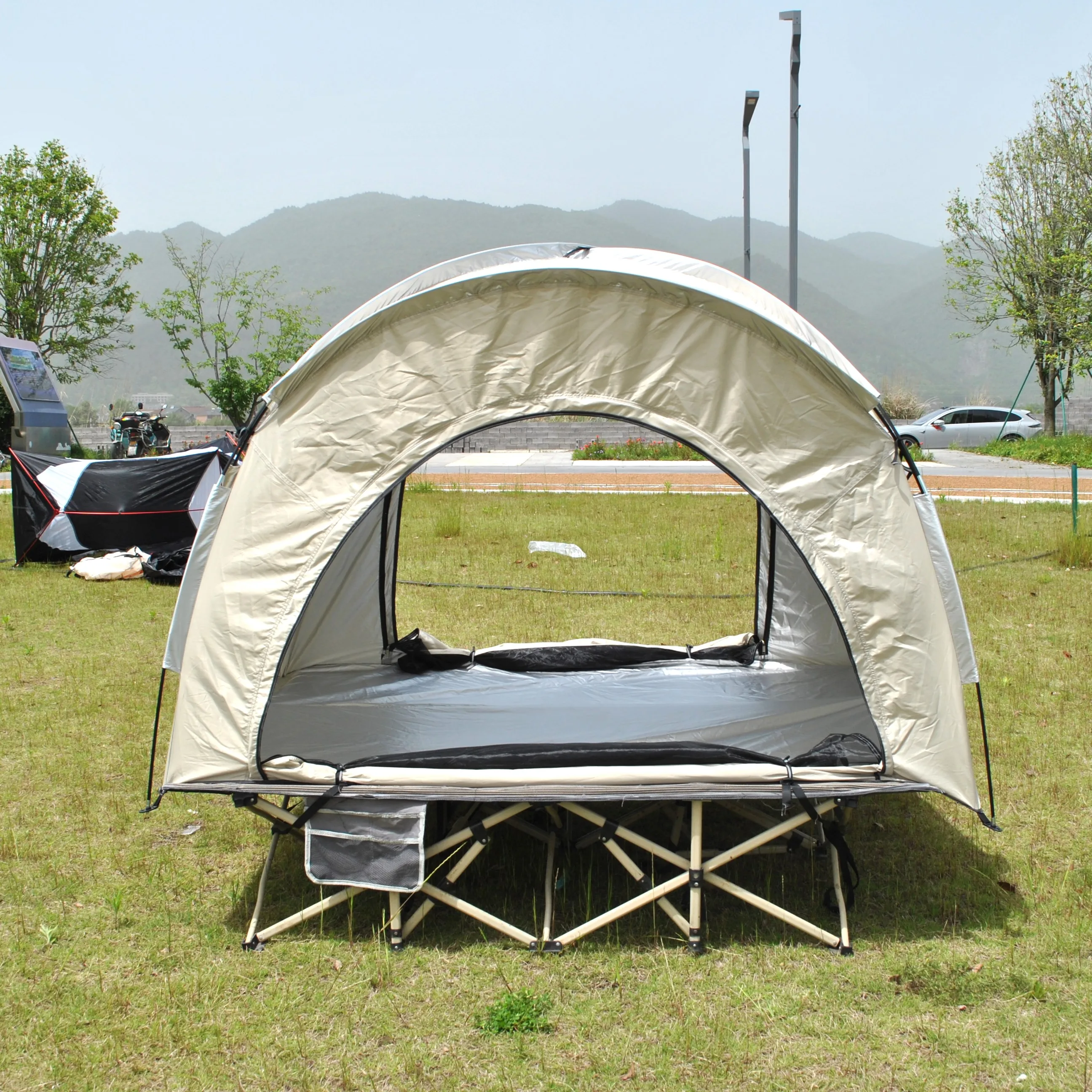 3 Person Off-Ground Tent 2