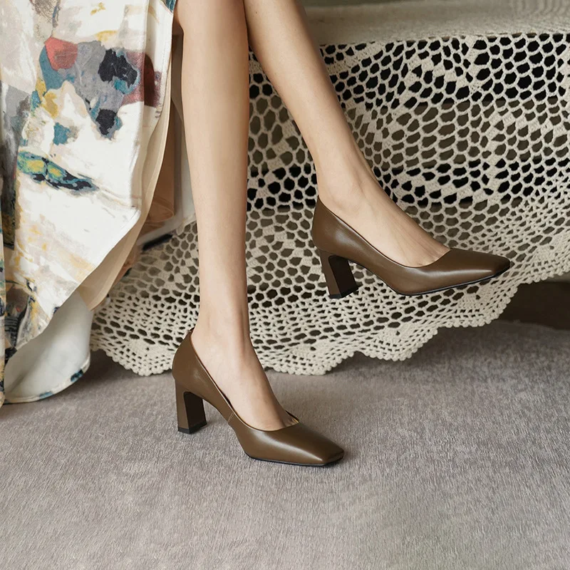 

High Heeled Women's 2023 New Shallow Cut Square Toe Retro Spring Thick Heeled Single Shoe Women