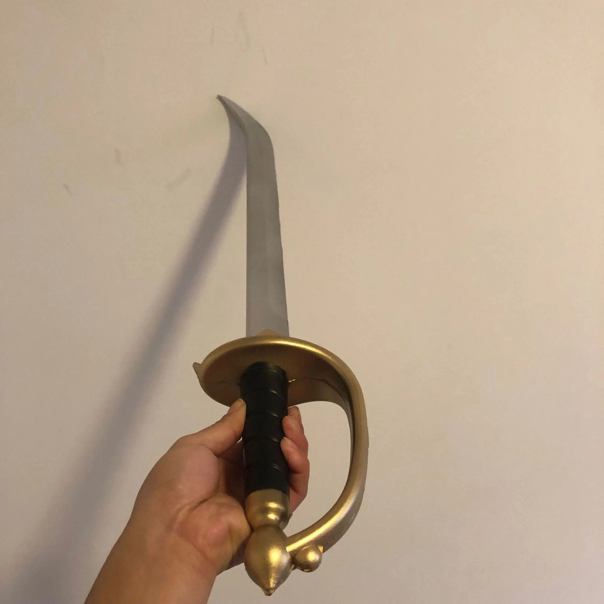 Description Picture 3 of item1:1 Cosplay Thunder Knife Pirate Captain Sword Sacrifice Knife Sword Prop Role Cos Pirate Ghost Knife PU Weapon Model Toy 76cm