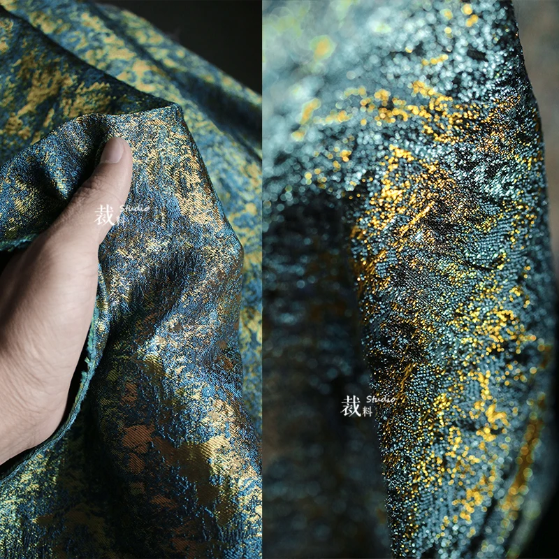 

Lake Shadow Double-Sided Jacquard Golden Gilt Color Irregular Heavy Texture Shiny Retro Clothing Designer Fabric