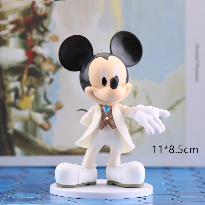 ミッキーとミニーの石像 50000円