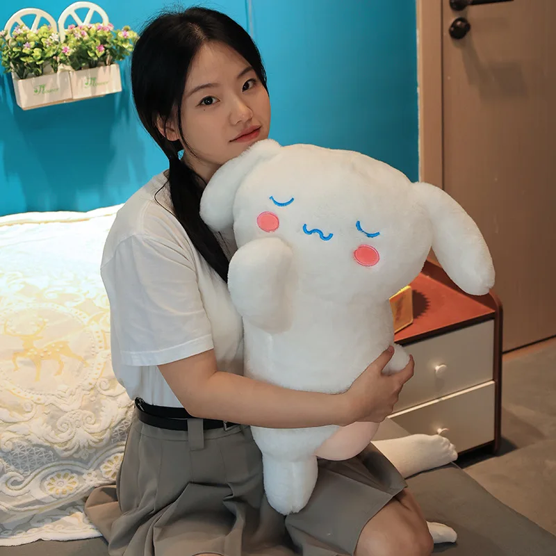 

Японская мультяшная маленькая белая собака, кавайная Sanrio, очень длинный рулон корицы, плюшевая игрушка, плюшевая кукла, украшение для спальни, подушка, диван Chr