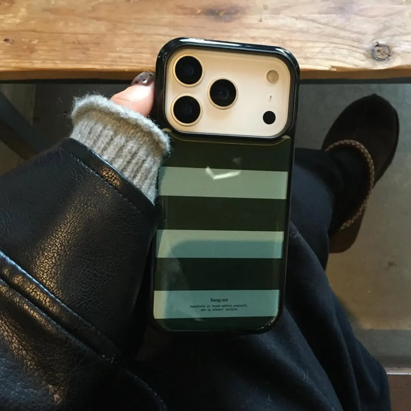 Retro Green and Black Stripe Trendy Phone Case - Advanced Exquisite Design