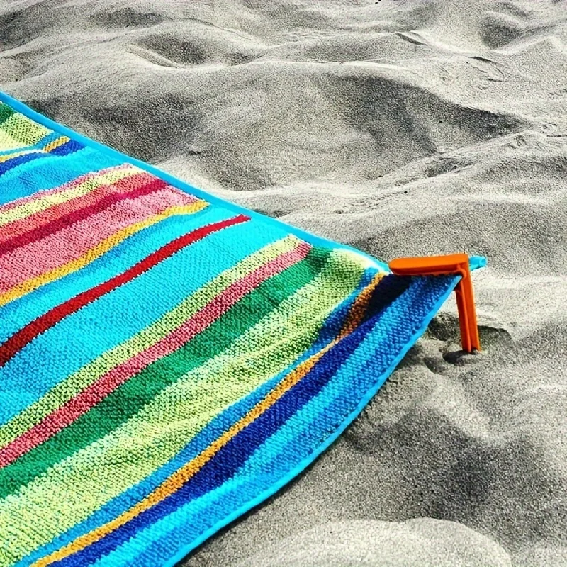 Outdoor Beach Towel Clips (4-Pack) 2