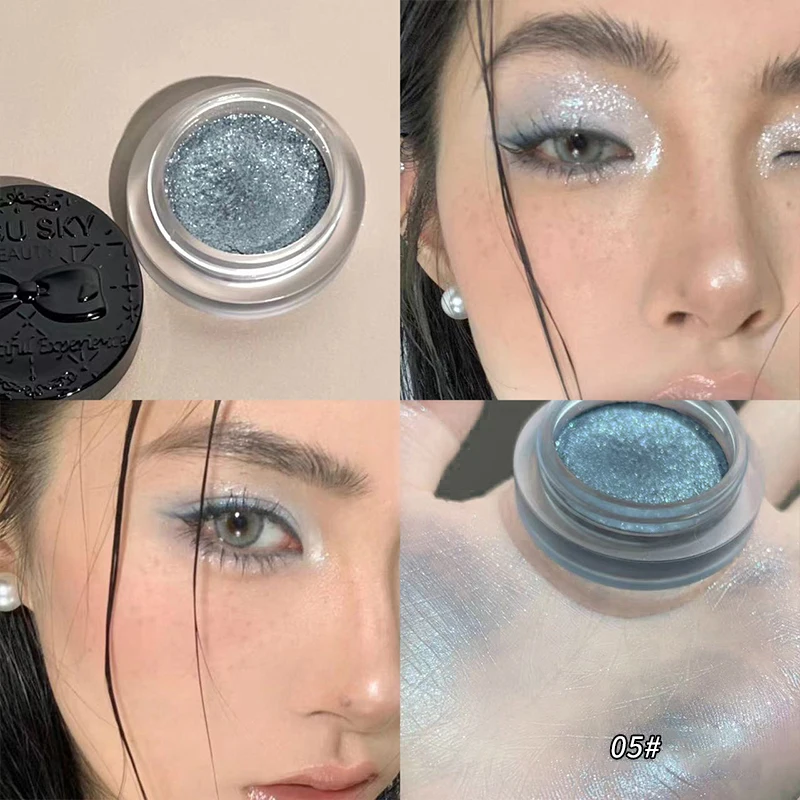 ojos ahumados sombra de ojos para un vestido azul