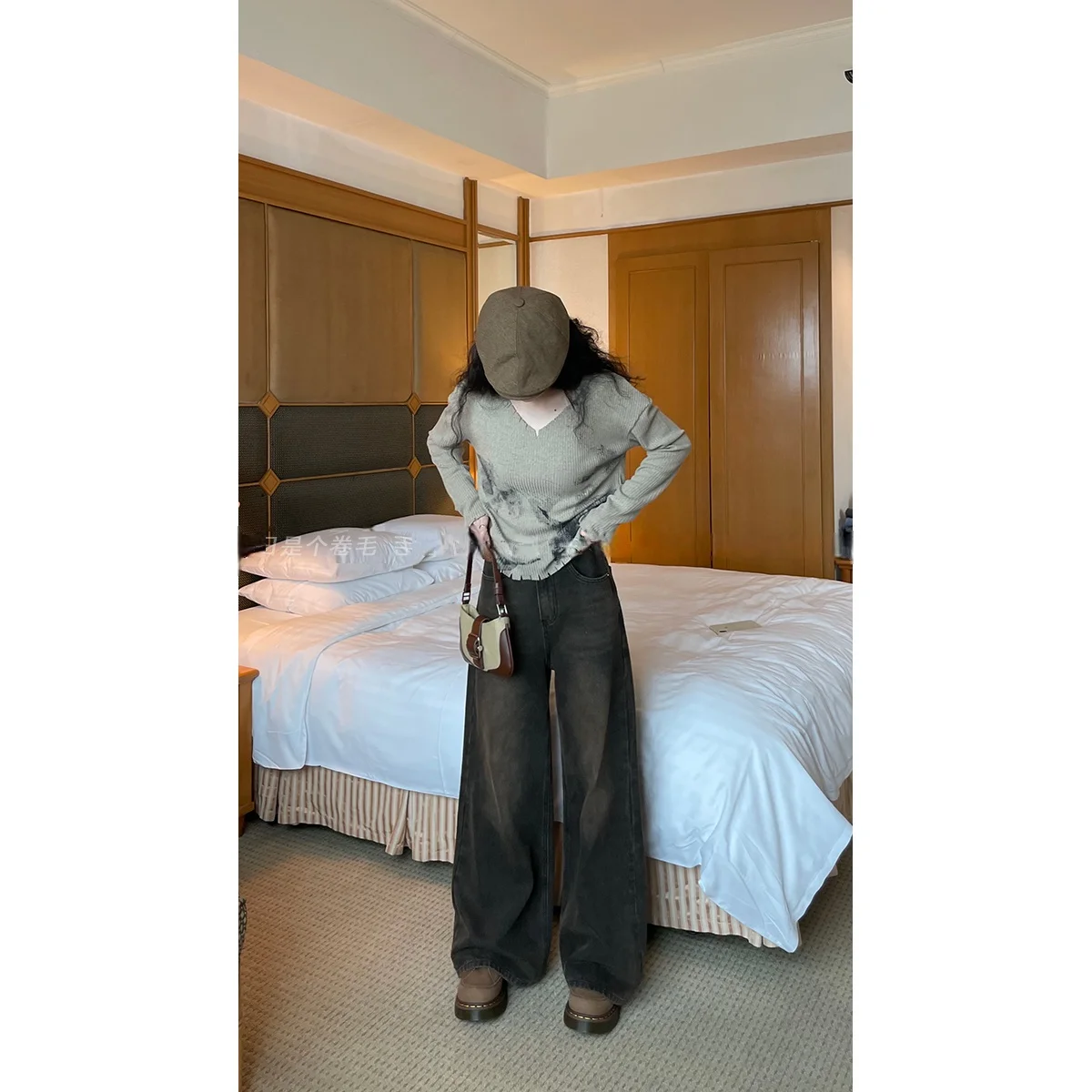동리는 곱슬 향수를 불러 일으키는 주크 박스 복고풍 와이드 레그 청바지 여성 가을 올 매치 캐주얼 스트레이트 팬츠입니다.