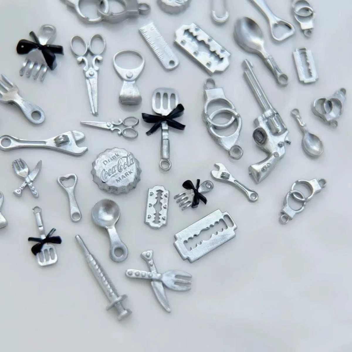 3D 네일 몰드 실리콘 식기 수갑 재미 있은 장난감 수지 매니큐어 매력 DIY 할로윈 액세서리 네일 부품 도구