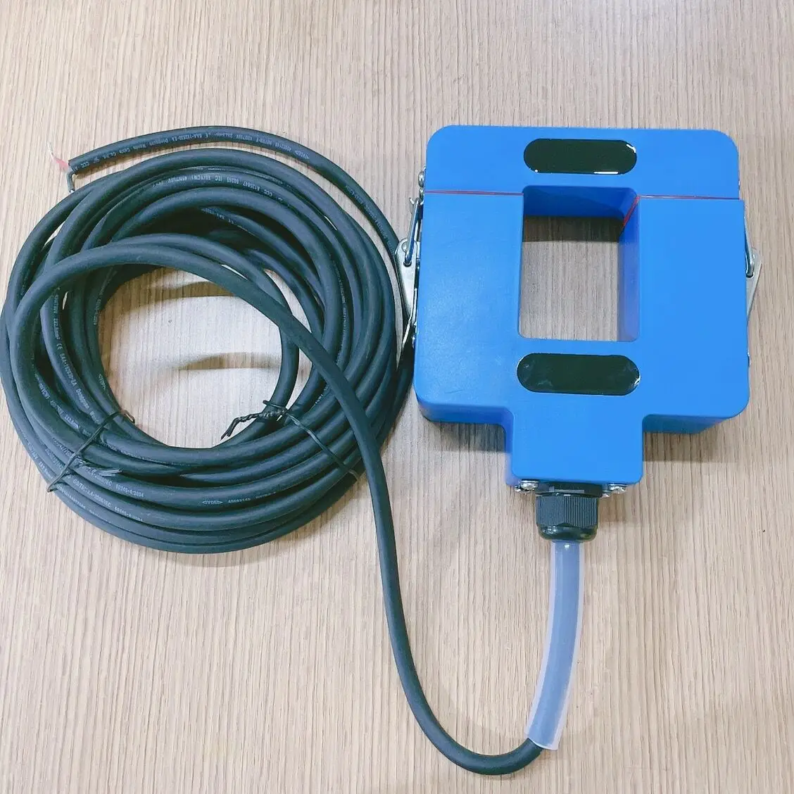 

FSCT-68 outdoor waterproof split core current transformers