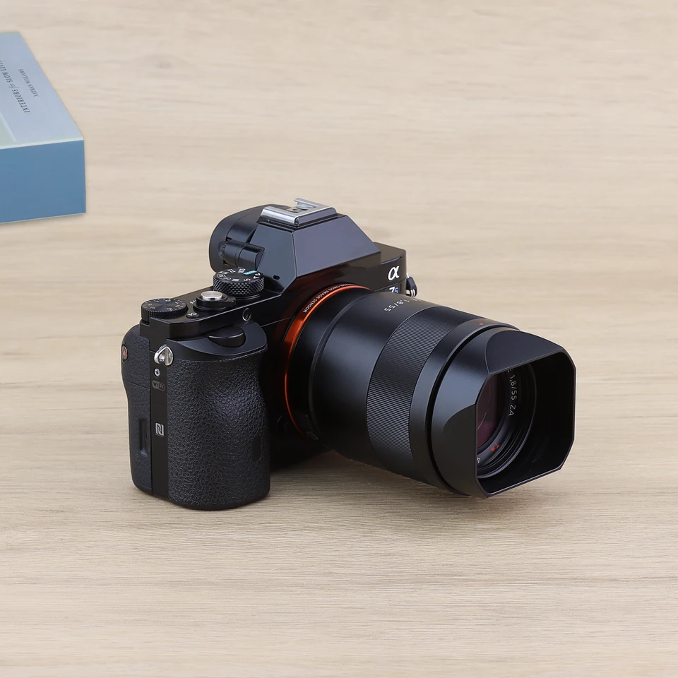 ソニー Sonnar T* FE 55mm F1.8 ZA、FE 35MM F2.8 ZA カールツァイス