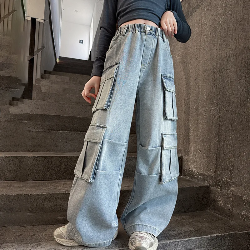 Graffiti Side Pocket Design Cargo Jeans for Girls Spring Loose