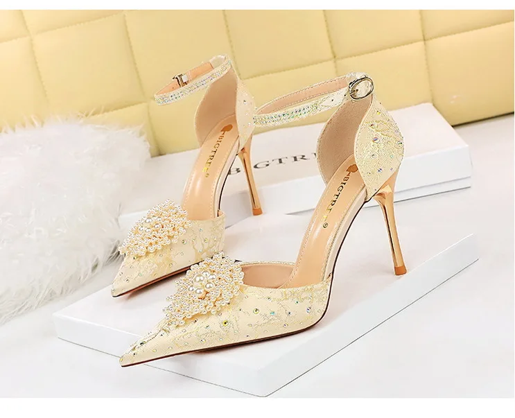 

BIGTREE Shoes Luxury High Heels Pearl Flower Women Pumps Rhinestone Stilettos Heels Banquet Shoes Sexy Party Shoes Women Sandals