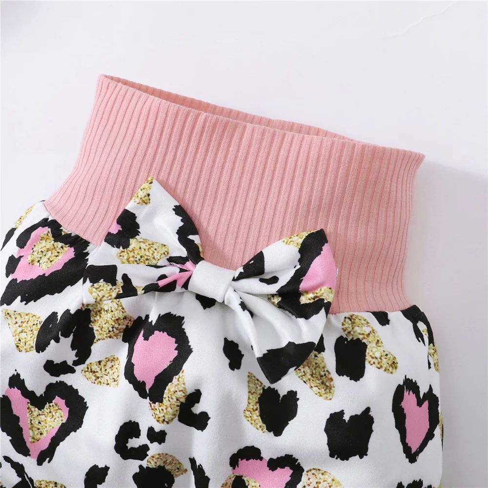 ملابس رضع بنات