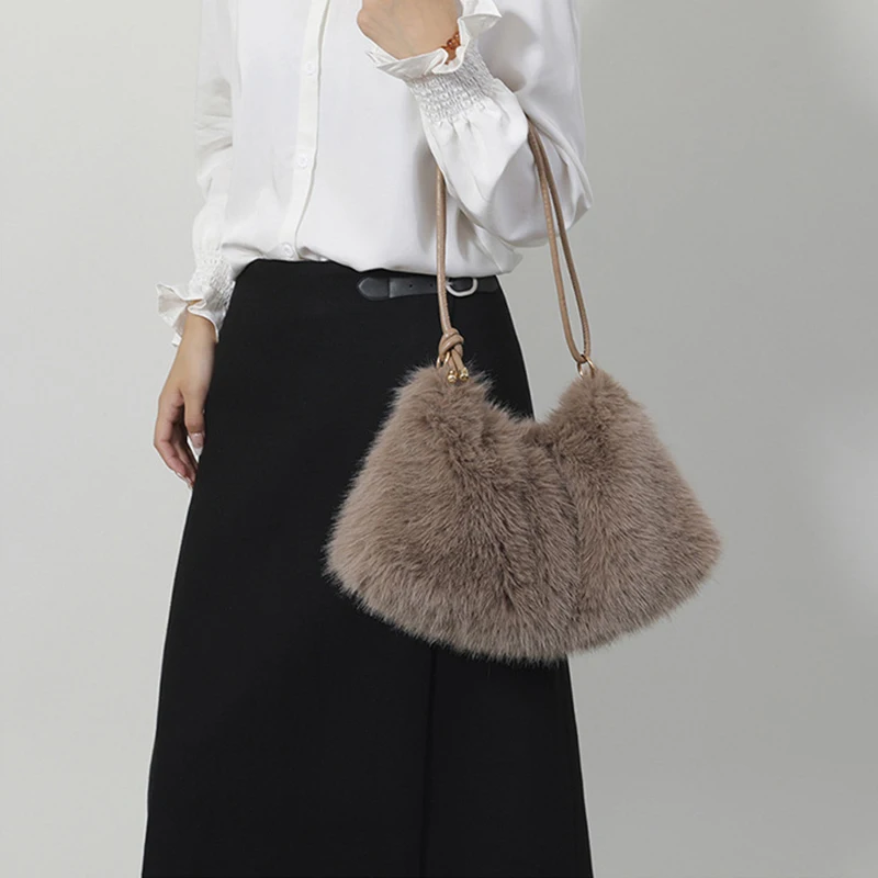 Women's Autumn and Winter Handbag Imitation Fur Fashion Hundred with Plush Bag Solid Color Large Capacity Zipper Shoulder Bag