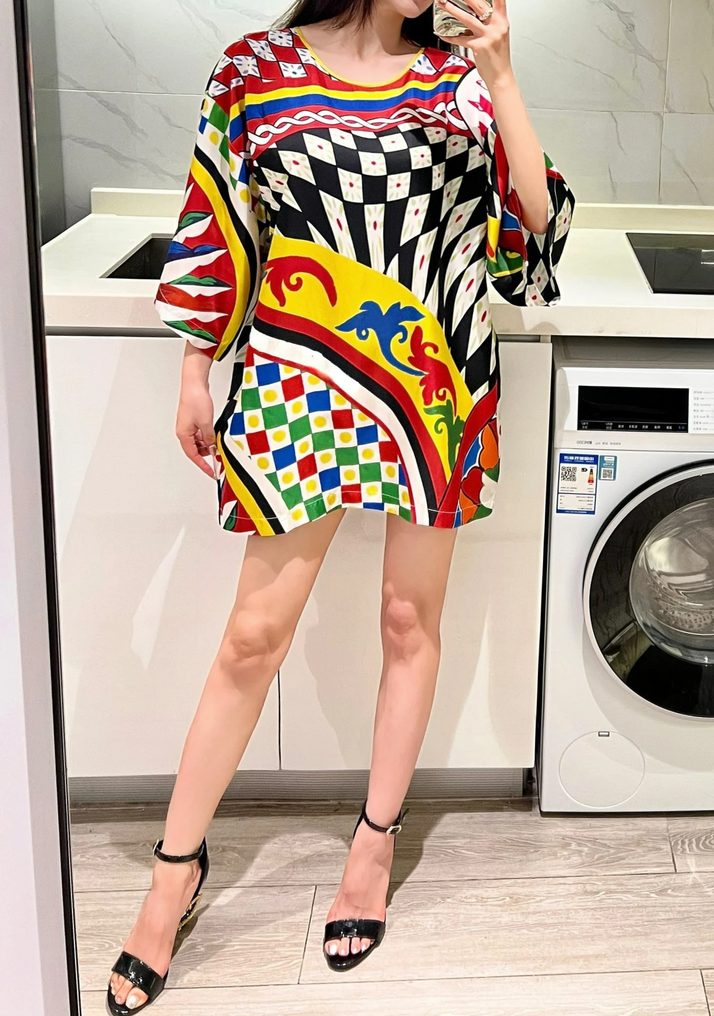 Рисунок 2 - Женское платье из натурального шелка