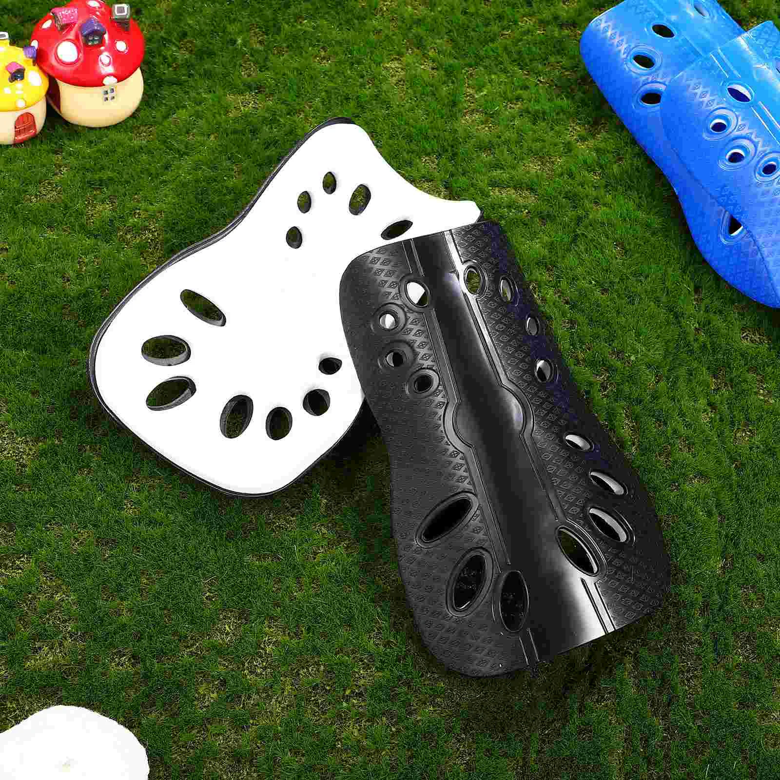 Football Protective Gears Children Shin Braces Football Sports Shin Guards Breathable Kids Shin Guards Protective Gears