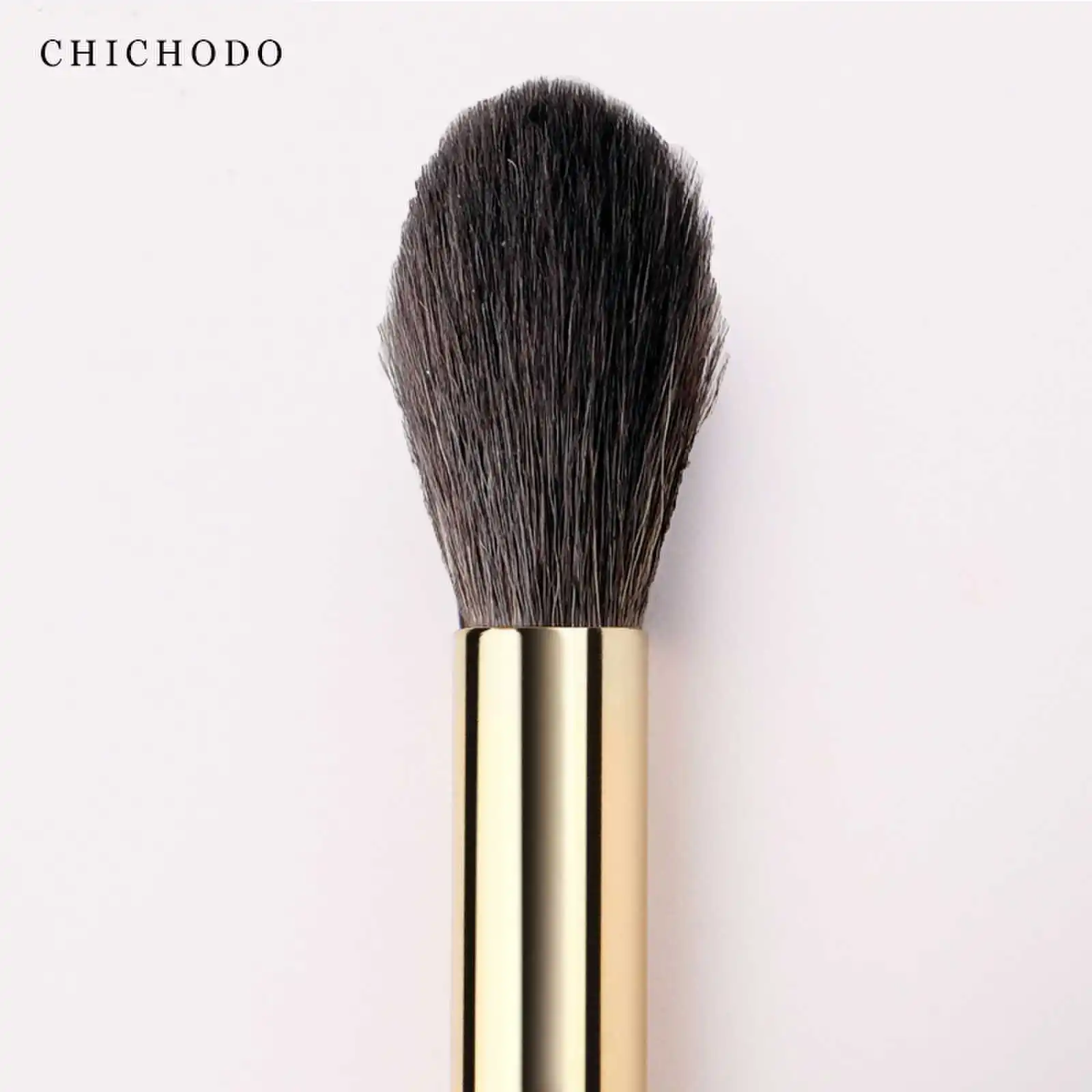 CHICHODO, 고급 메이크업 브러시, 얼굴 하이라이트 브러시, 동물 털로 만든 고품질 소프트 브러시-레드 로즈 시리즈 015
