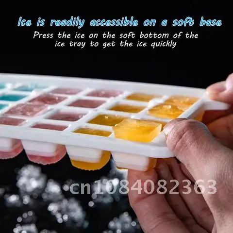 

Silicon Bottom Ice Cube Trays Storage Container Box With Lid BPA-Free Ice Mold Makers For Cool Drinks Bar Accessories