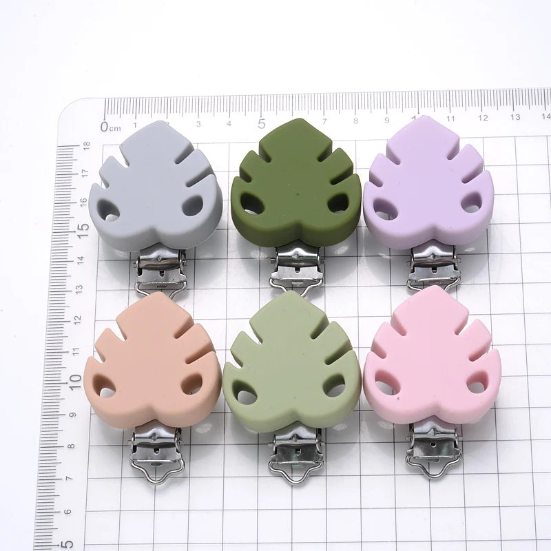 2Pcs Silicone Leaf-Shape Beads Clips for DIY Baby Pacifier Clips Teething Necklace Toys Baby Silicone Teethers Dummy Holder 4