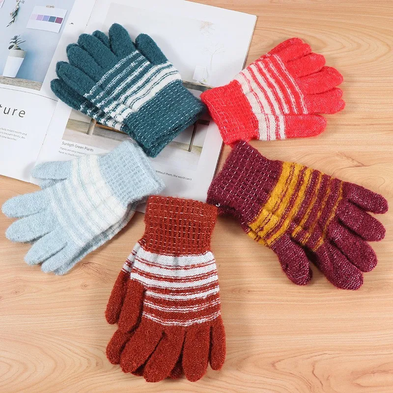 Women Adult Mohair Knitted Gloves Winter Thick Keep Warm Full Finger Mittens Wrist Gloves Random Color