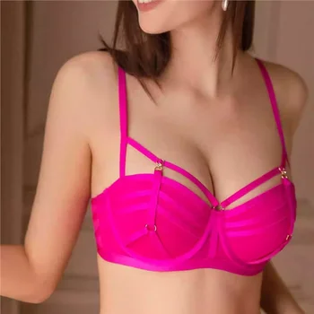 rose-red-0nly-bra