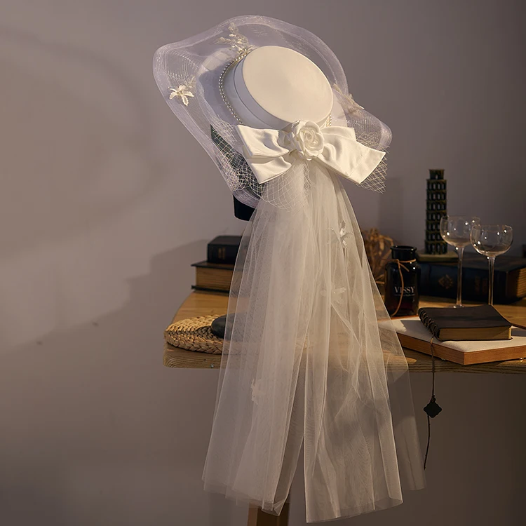 

Фетровая шляпа с белыми полями и цветами, головной убор с сеткой для свадебной фотосессии невесты, женская свадебная шляпа, белая Фата с длинным лицом, официальная шляпа, аксессуары для волос
