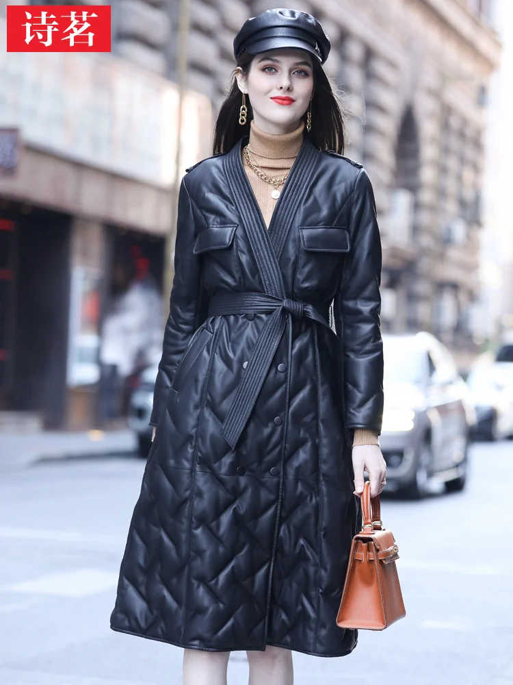 Рисунок 5 - Женский пуховик средней длины из