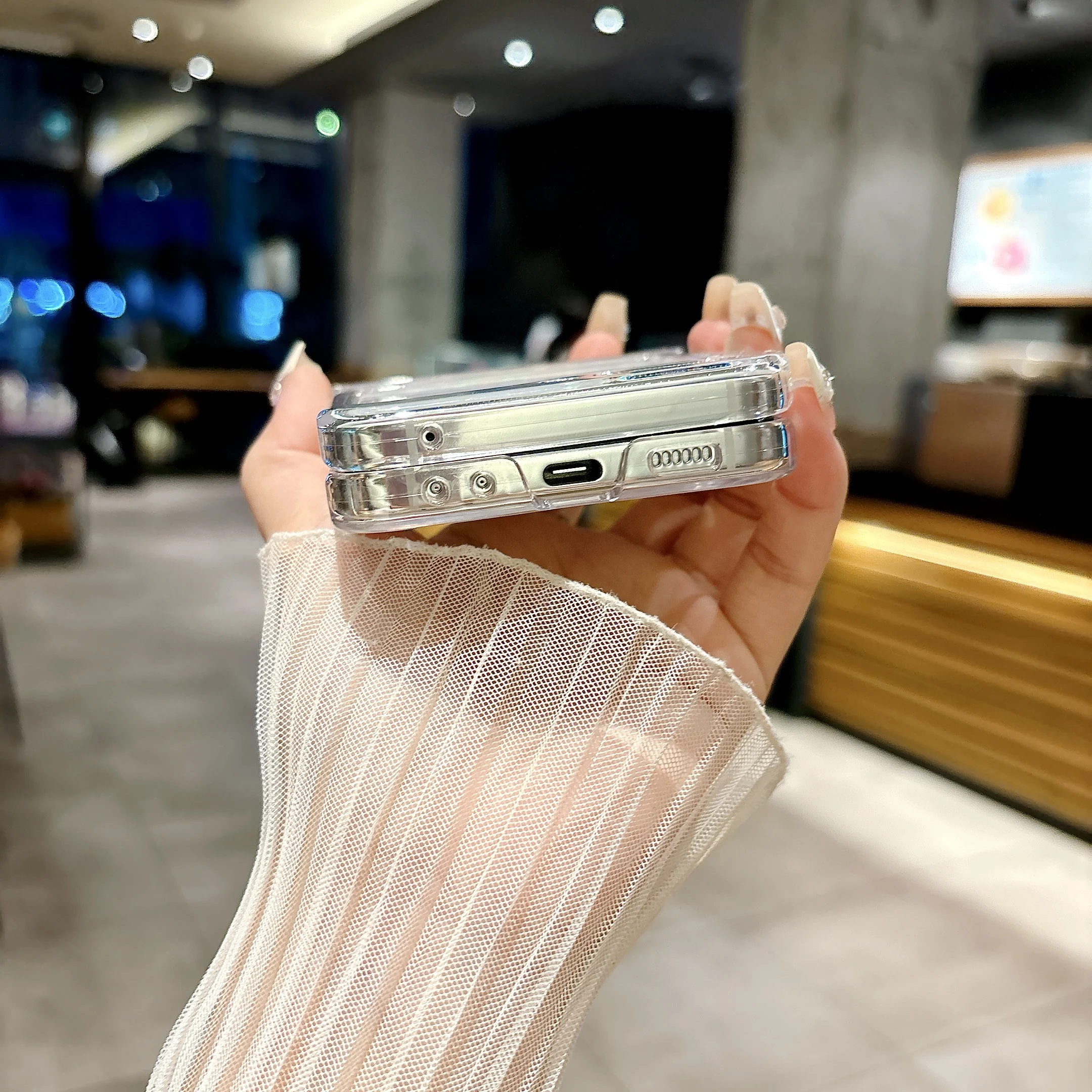 Luxury Aurora Seashell Hinge Cover