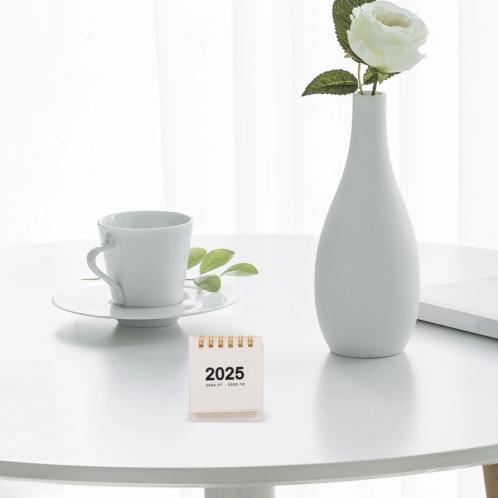 책상 달력 2024-2025 미니 스탠딩 월간 달력 사무실 책상 기숙사 교실 장 일일용 소형 사이즈