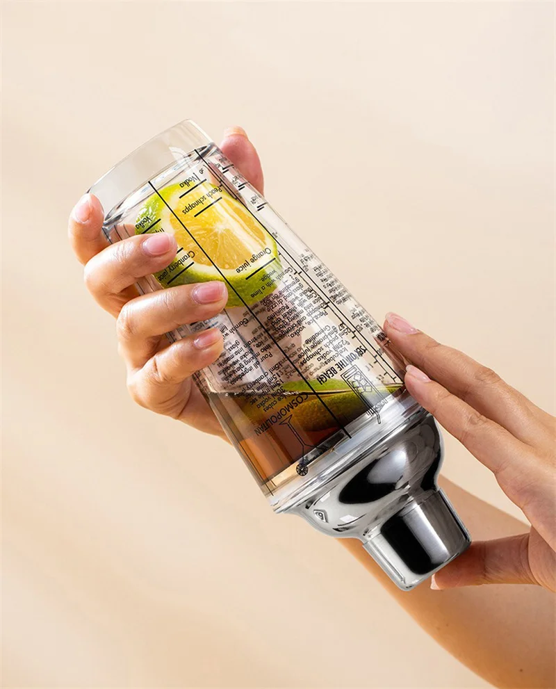 Description Picture 4 of item400/600ML Glass Cocktail Shaker Hand Shaker Cup with Scales Leakproof Metallic Steel Lid&Strainer Tea Wine Drink Shaker Mixer