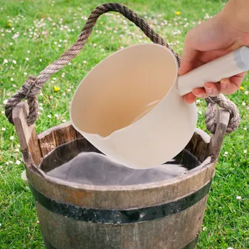 2Pcs Thickened PP Water Scoop Heavy Duty Household Water Ladle for Kitchen Bathroom Gardening Flower Watering Vegetable Washing 1