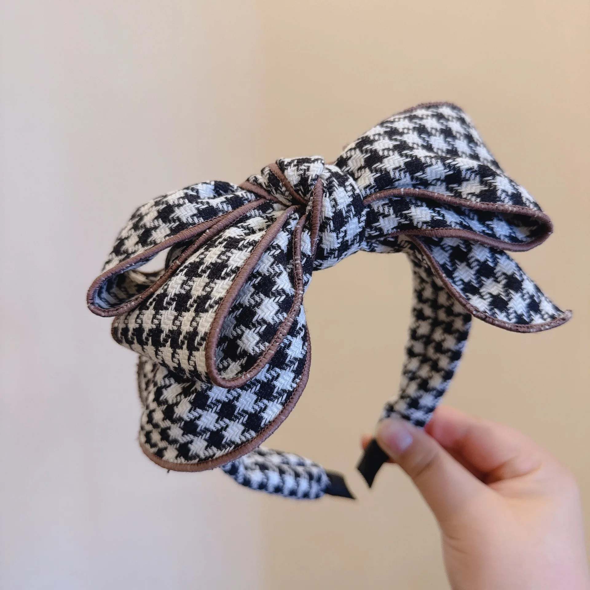 

2024 Women Hairbands Vintage large checkered multi-layered versatile bow headbands