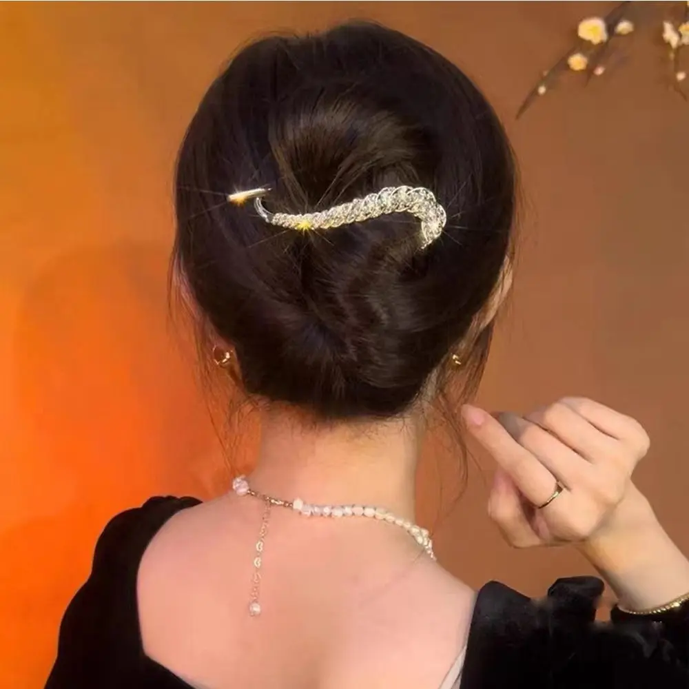

Barrettes Hair Accessory Twist Hair Clasp Irregular Korean Style Hairpin Women Hair Clip Girl Hair Claw Headdress