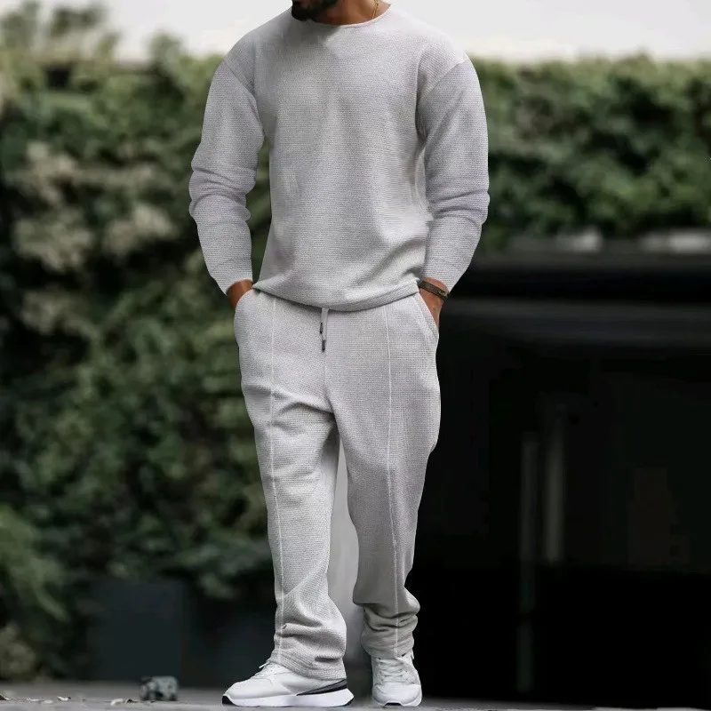 طقم رياضي منسوج وافل للرجال: قماش مرن، قميص برقبة دائرية + بنطال رياضي، ملابس متعددة الاستخدامات