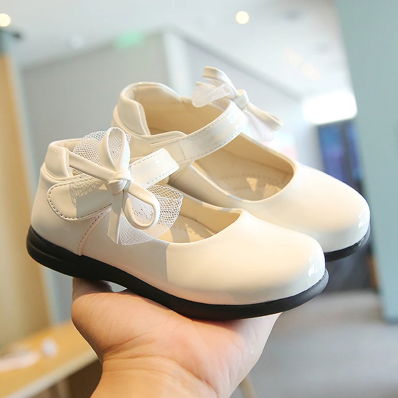 Black Leather Girls Wedding Flats with Bow-knot Lace