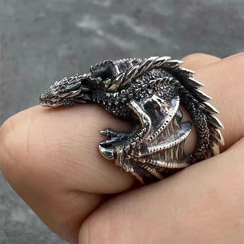 

2024 New Dragon Family Men's Retro Ring Party Gift