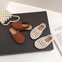 Sandales tissées traditionnelles pour jeunes enfants, été 2026, nouvelles chaussures plates rétro pour bébés, sandales décontractées pour filles, chaussures pour bébés 2