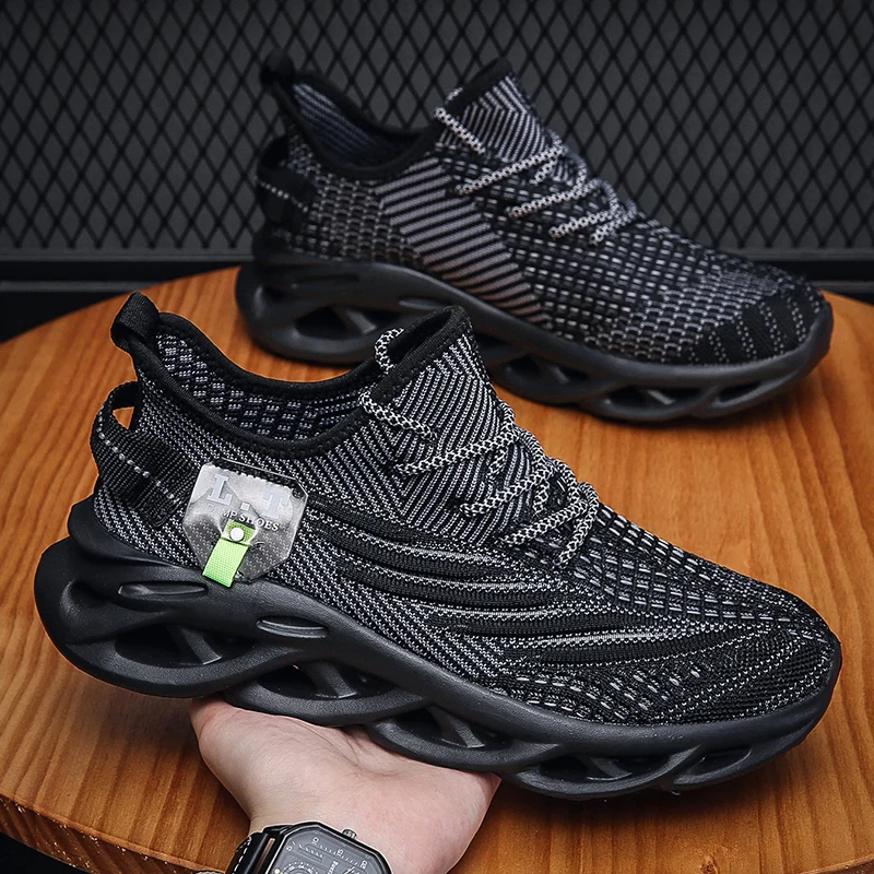 Male Sneakers Light Men's Fashion Casual Walking Shoes Breathable Non Slip Wear Resistant Casual  2023  Running Shoes for Men