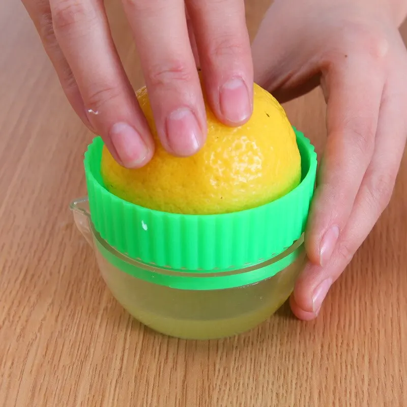 Fruit Juicer Manual Portable Citrus Squeezer Multifunction Orange Lemon Mini Blender