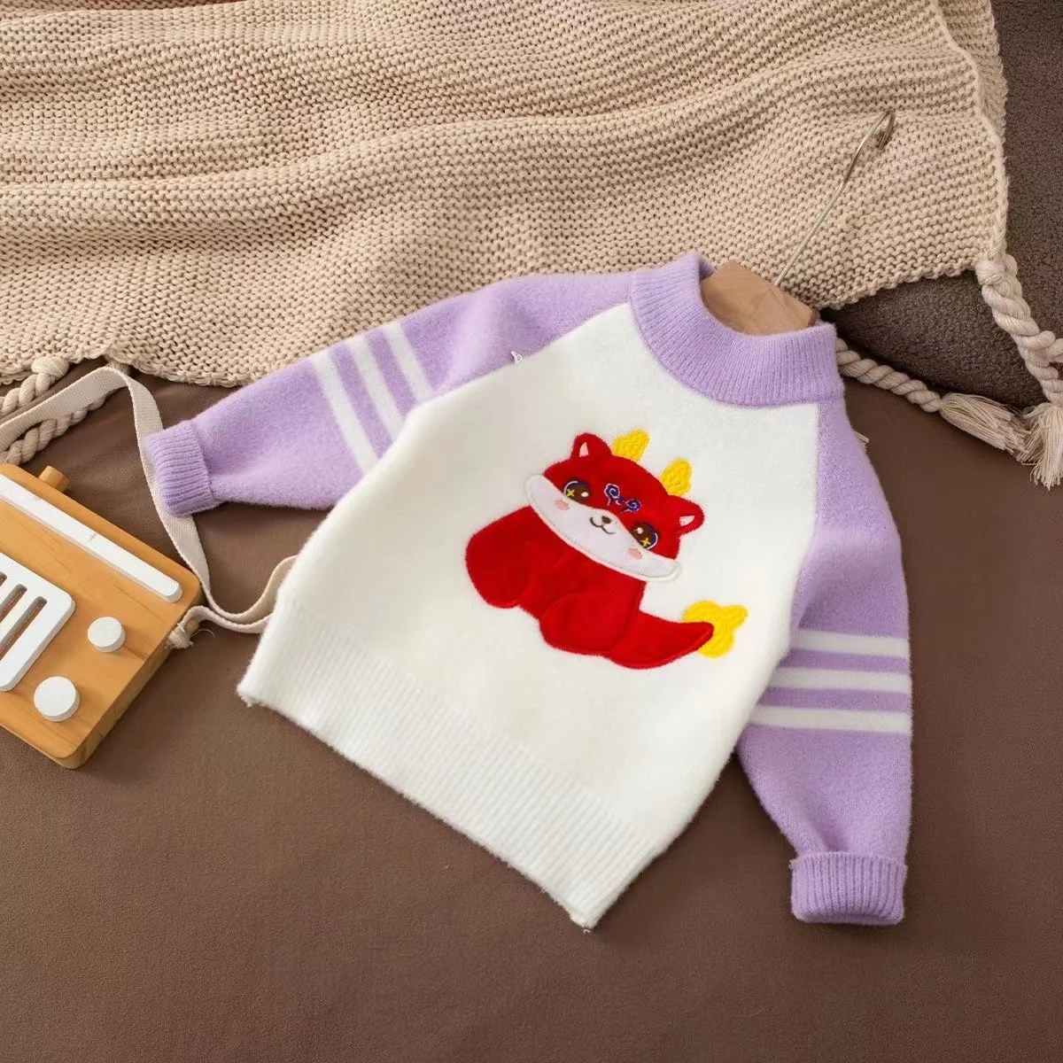 

New Winter Sweater For Girls and Children with Round Neck Cartoon Baby Cute Dragon Boy Fashionable Girls Sweater