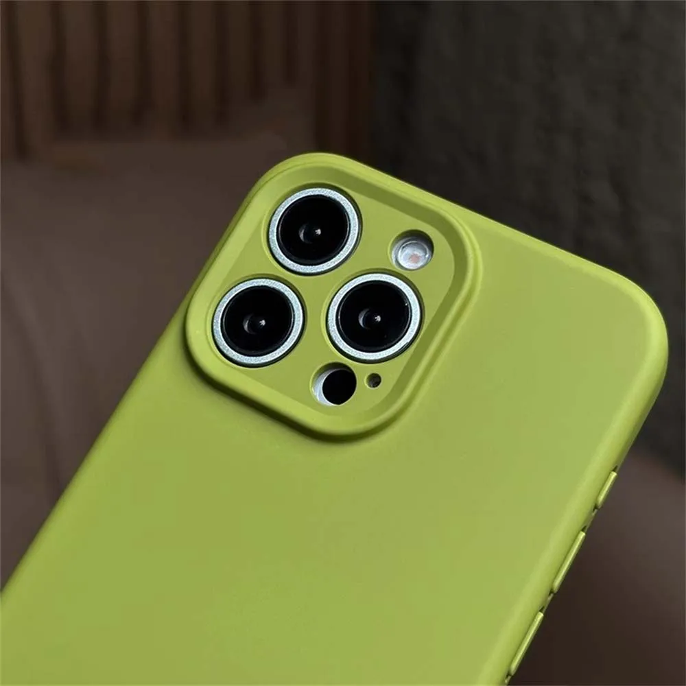 Luxurious Liquid Silicone Shockproof Soft Phone Case with Lens Protection