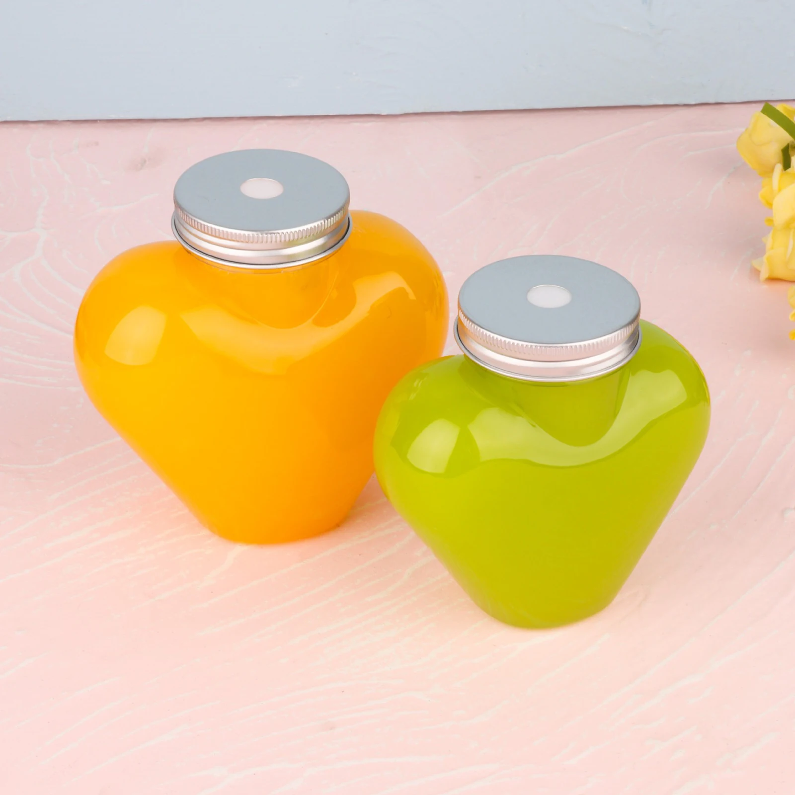 500ML Heart-shaped Clear Cold Drink Bottle Juice Bottles Leakproof Milk Bottles Portable Beverage Water Sealing