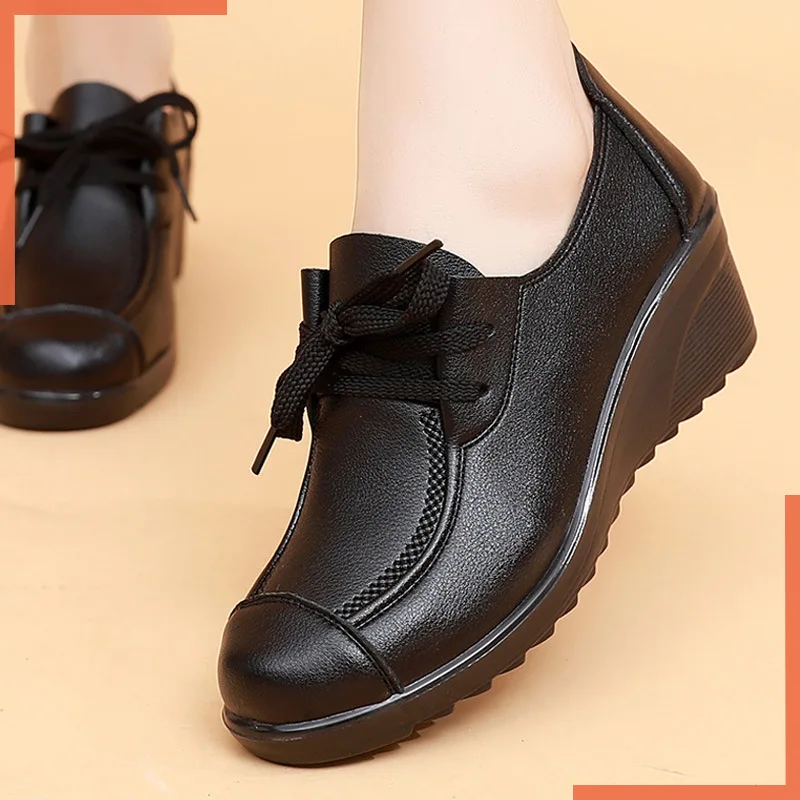

2023 Spring Autumn Women's fashion Pumps shoes woman soft leather wedges single casual shoes mother Slip-On high heels shoes