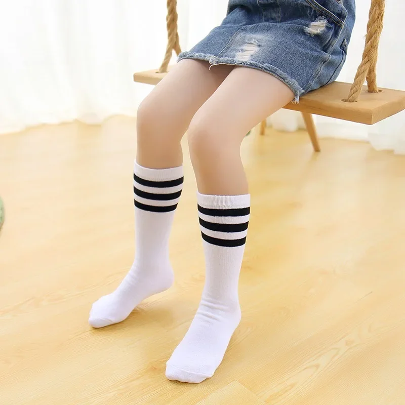 

Children's mid-tube socks Girls' long three-bar striped high above knee socks Student boys' soccer socks