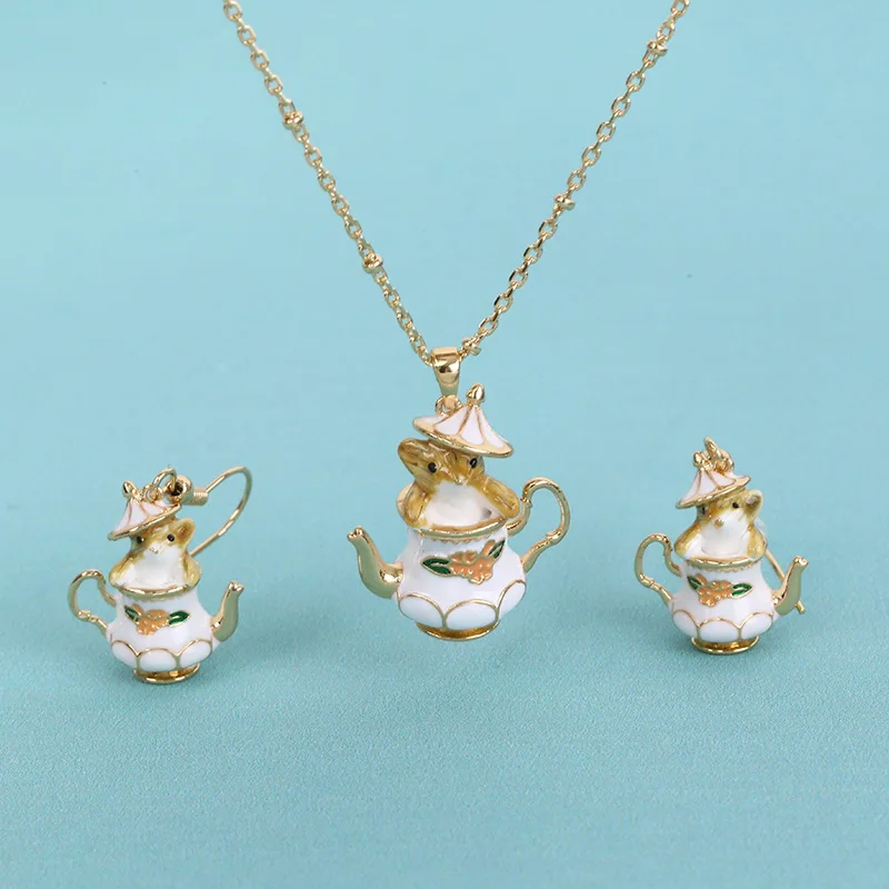 Fashion Funny Enamel Cartoon Chipmunk French Teapot Earrings for Women Cute Funny Accessories Y2k Style Jewelry Charm New 2024